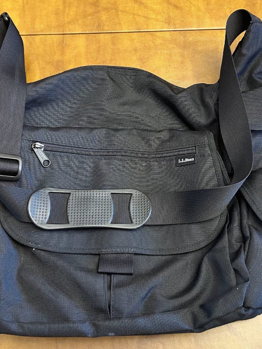 L.L. Bean Black Crossbody Messenger Bag Shoulder Nylon Travel Unisex Pockets!